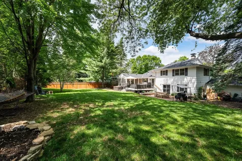 768 Lower Colonial Drive Mendota Heights MN 55118