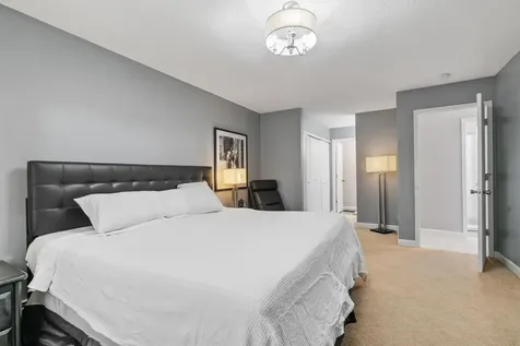 2009 E 122nd Street Burnsville MN 55337