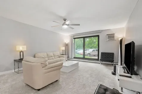 2009 E 122nd Street Burnsville MN 55337