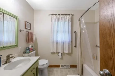 533 Maple Lane Moorhead MN 56560