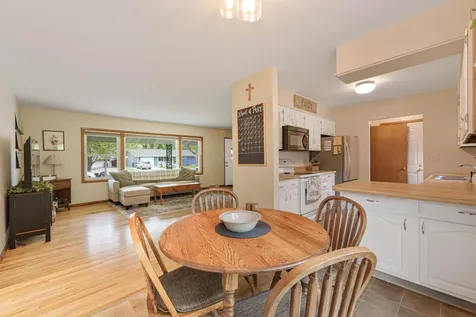 533 Maple Lane Moorhead MN 56560