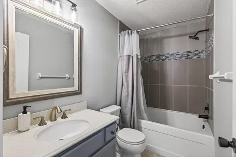 13776 Dorothy Drive Rogers MN 55374