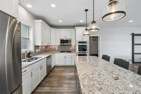 4704 S Lake Sarah Drive Independence MN 55359