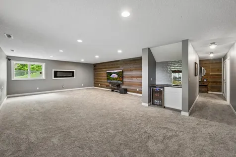 4704 S Lake Sarah Drive Independence MN 55359
