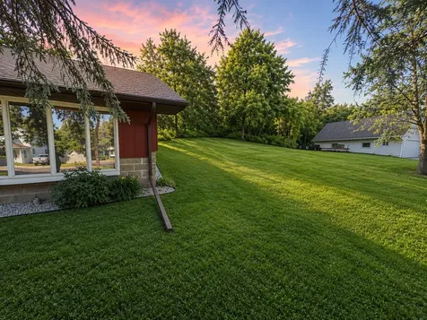 718 Willow Street Faribault MN 55021