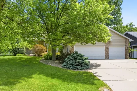 222 Greenbriar Lane Buffalo MN 55313