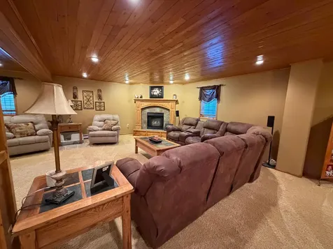 701 Lincoln Street Lisbon ND 58054