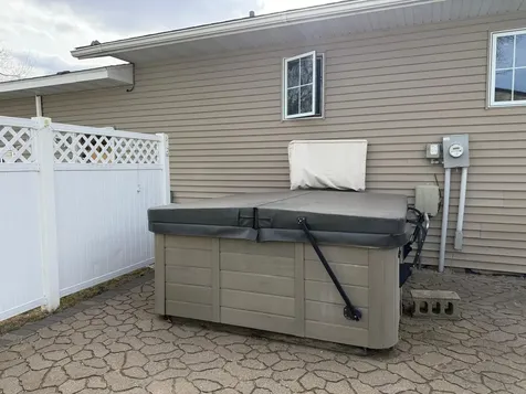 701 Lincoln Street Lisbon ND 58054