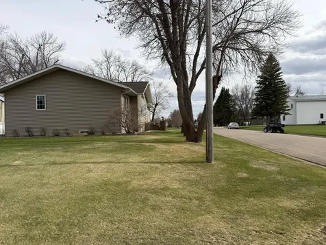 701 Lincoln Street Lisbon ND 58054