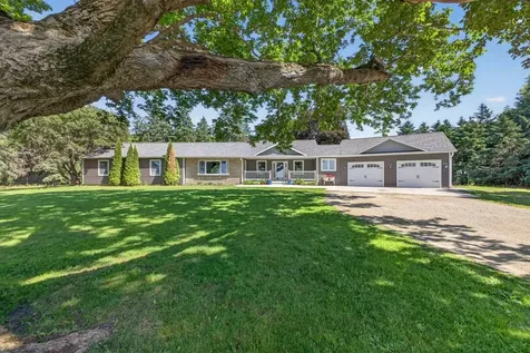 8405 50th Street SE Eyota MN 55934