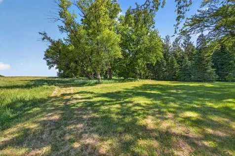 8405 50th Street SE Eyota MN 55934