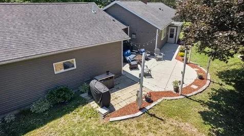 8405 50th Street SE Eyota MN 55934