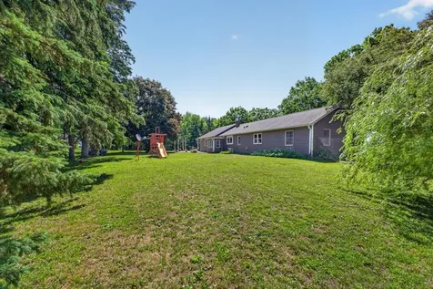 8405 50th Street SE Eyota MN 55934