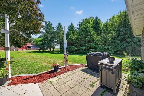 8405 50th Street SE Eyota MN 55934