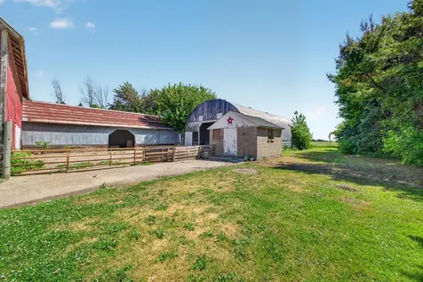 8405 50th Street SE Eyota MN 55934
