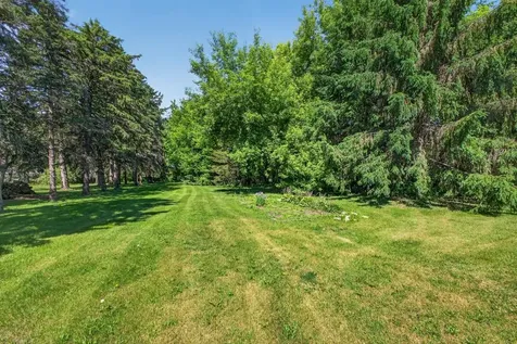 8405 50th Street SE Eyota MN 55934