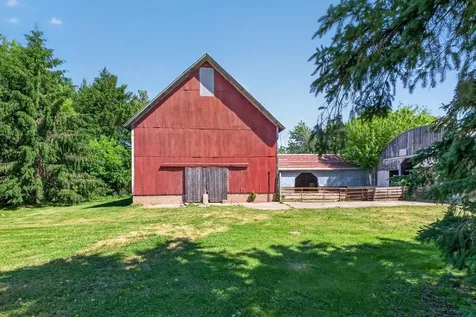 8405 50th Street SE Eyota MN 55934