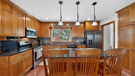 8405 50th Street SE Eyota MN 55934