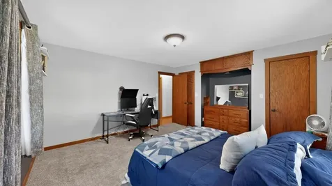 8405 50th Street SE Eyota MN 55934