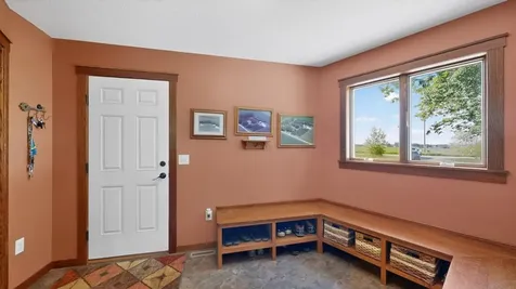 8405 50th Street SE Eyota MN 55934