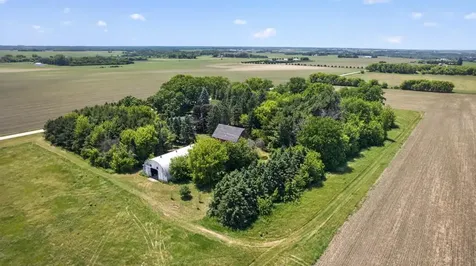 8405 50th Street SE Eyota MN 55934