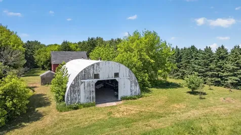 8405 50th Street SE Eyota MN 55934