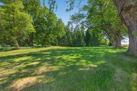 8405 50th Street SE Eyota MN 55934