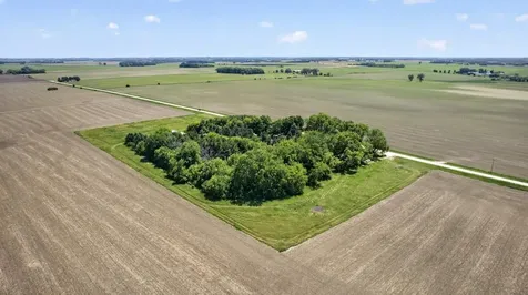 8405 50th Street SE Eyota MN 55934
