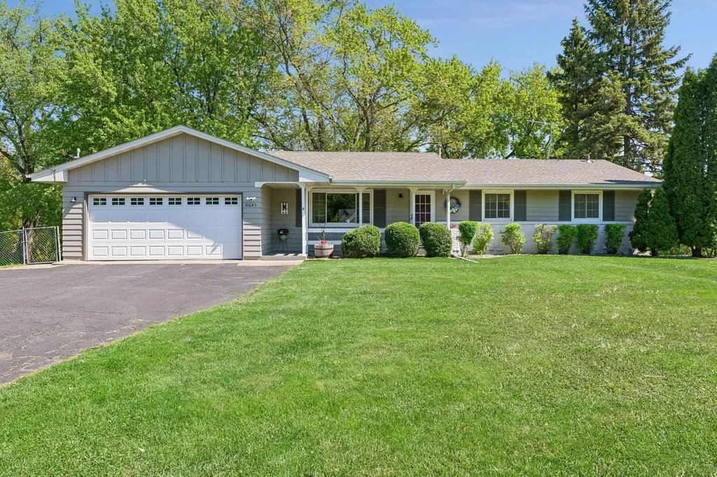 10643 Vessey Road Bloomington MN 55437