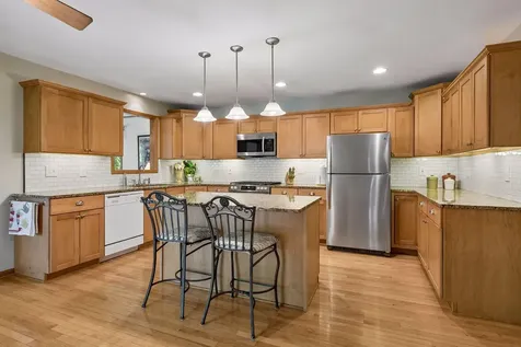 10643 Vessey Road Bloomington MN 55437