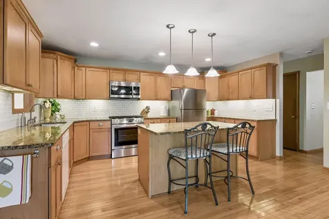 10643 Vessey Road Bloomington MN 55437