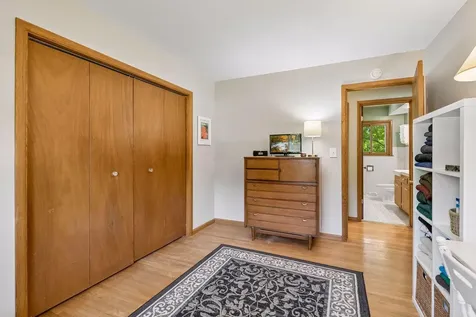 10643 Vessey Road Bloomington MN 55437