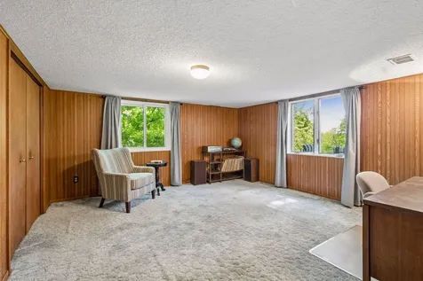 10643 Vessey Road Bloomington MN 55437