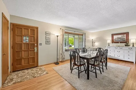10643 Vessey Road Bloomington MN 55437