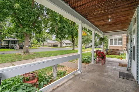 656 2nd Street N Bayport MN 55003