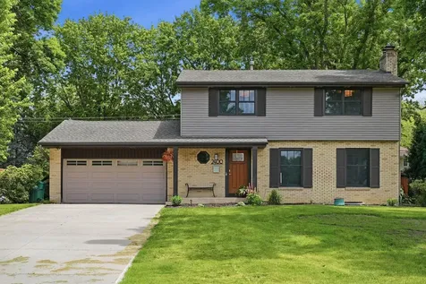 2400 Cavell Avenue N Golden Valley MN 55427