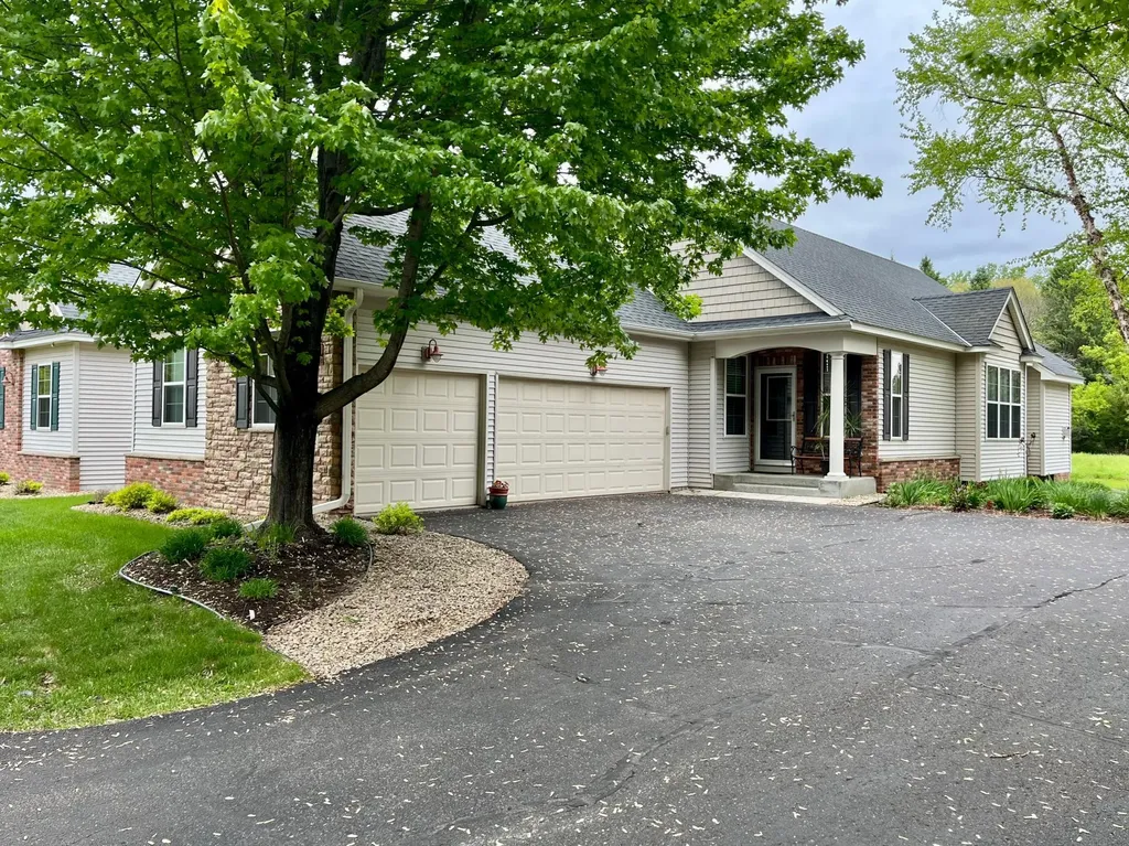 10512 Mississippi Circle N Brooklyn Park MN 55443