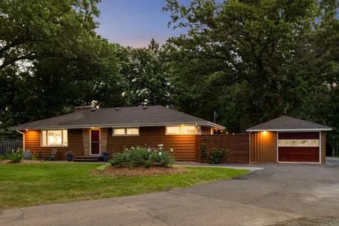 350 Arcwood Road Mahtomedi MN 55115