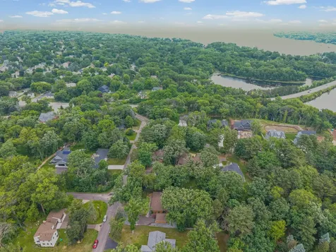 350 Arcwood Road Mahtomedi MN 55115