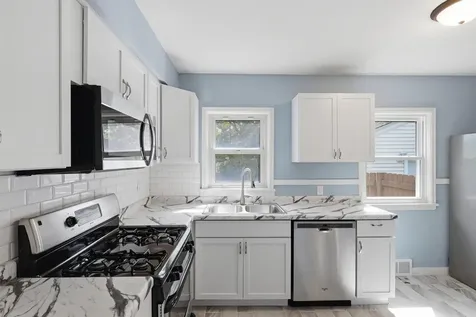 1108 Oakdale Avenue West Saint Paul MN 55118