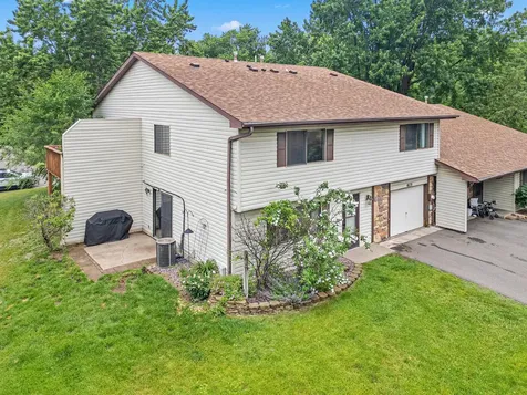 792 Tanglewood Drive Shoreview MN 55126