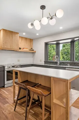 1940 Hunter Lane Mendota Heights MN 55118