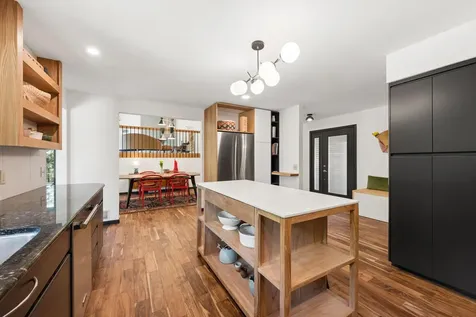 1940 Hunter Lane Mendota Heights MN 55118