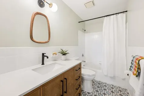 1940 Hunter Lane Mendota Heights MN 55118