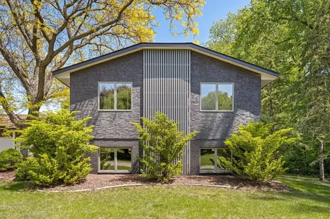 1940 Hunter Lane Mendota Heights MN 55118