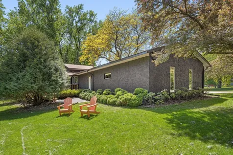 1940 Hunter Lane Mendota Heights MN 55118