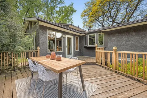 1940 Hunter Lane Mendota Heights MN 55118
