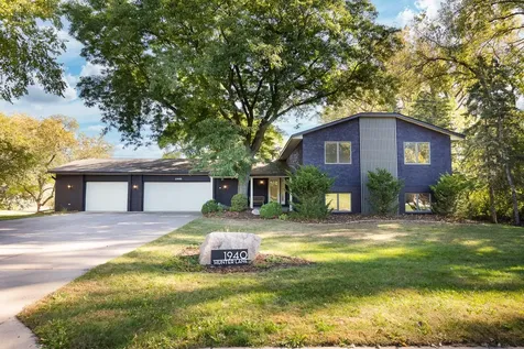 1940 Hunter Lane Mendota Heights MN 55118