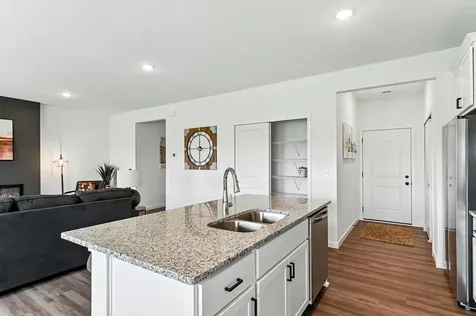 1726 Donway Place NE Alexandria MN 56308