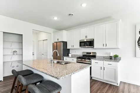 1726 Donway Place NE Alexandria MN 56308